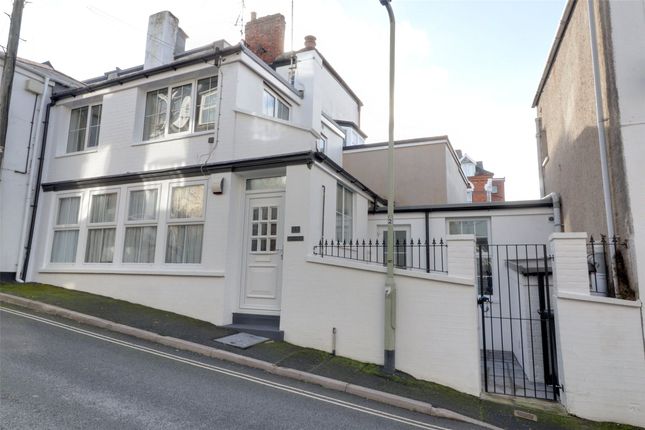 1 bed detached house