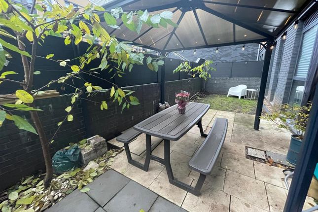 2 bed flat