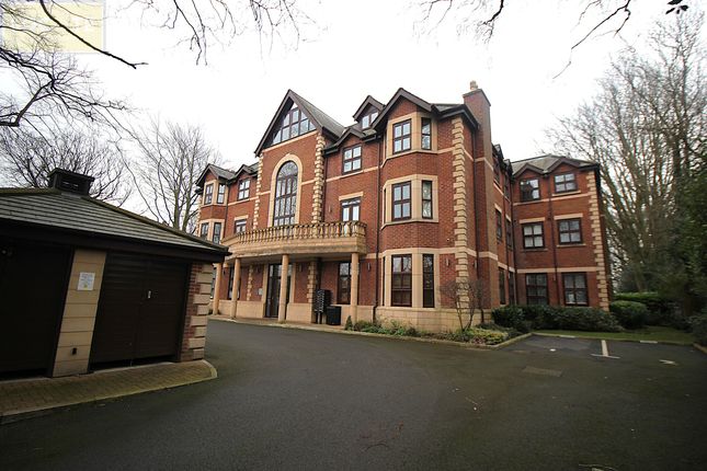 Village Court Flixton 2 bed apartment for sale