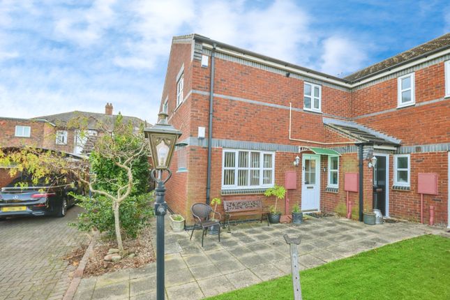 2 bed semi-detached house