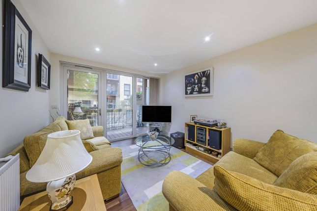 Stanmore Place, Stanmore, HA7 2 bed flat for sale
