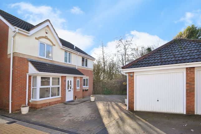 4 bed detached house