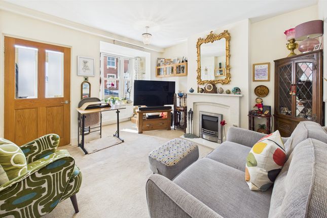 1 bedroom maisonette for sale