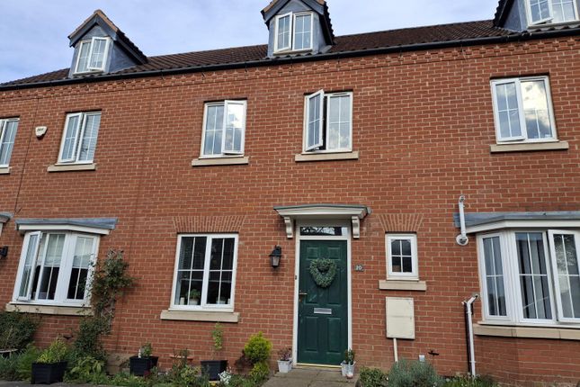 4 bed semi-detached house