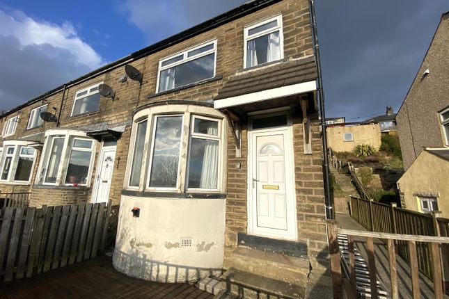 Park View Avenue, Northowram, Halifax 3 bed end of terrace house for sale