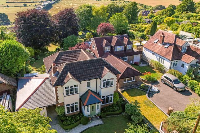 3 bed detached house
