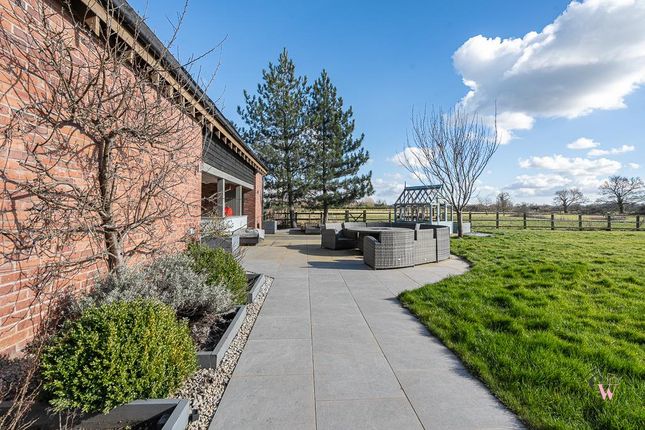 6 bedroom house for sale