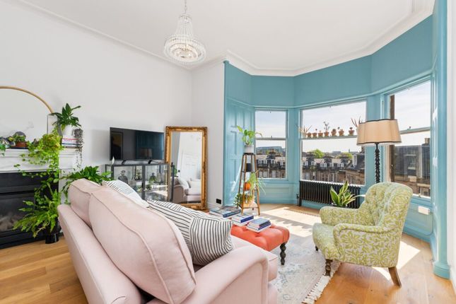 Eglinton Crescent, Edinburgh EH12 2 bed flat for sale