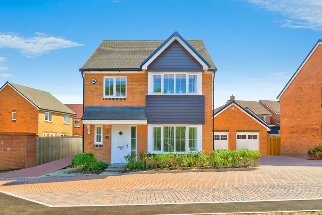 4 bed detached house