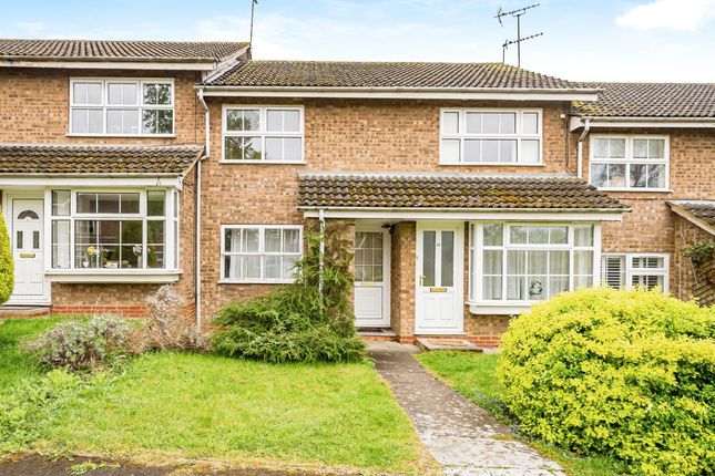 2 bedroom maisonette for sale