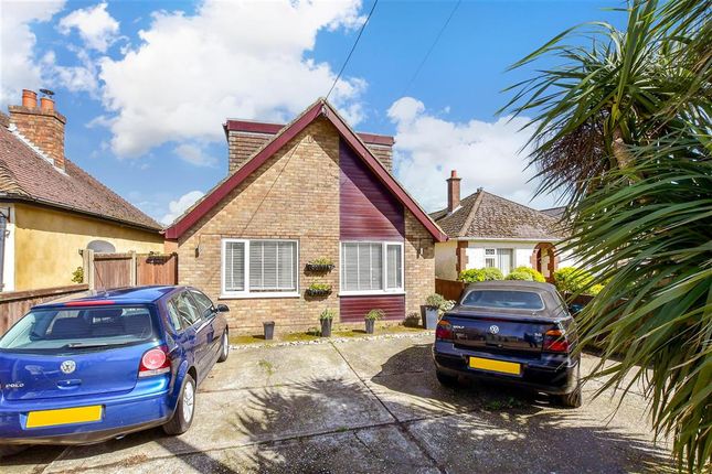 5 bed detached house