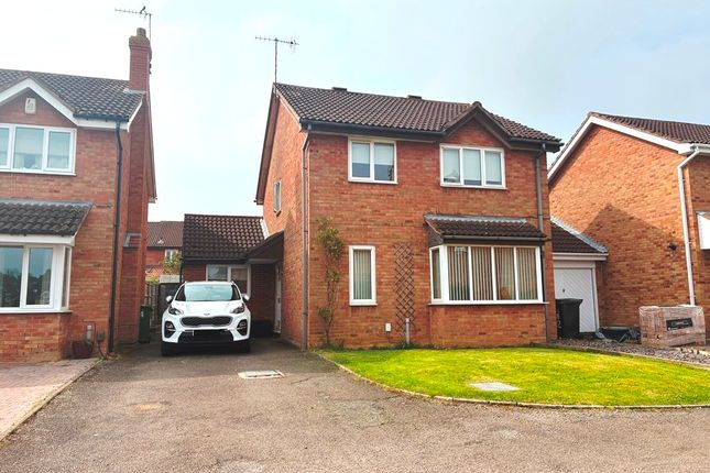 4 bed detached house