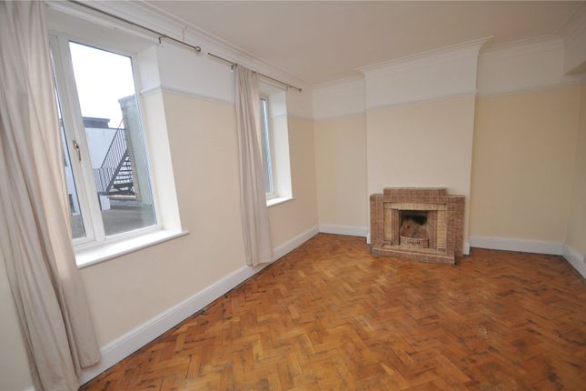 Ballards Lane, Finchley, N3 4 bed apartment for sale