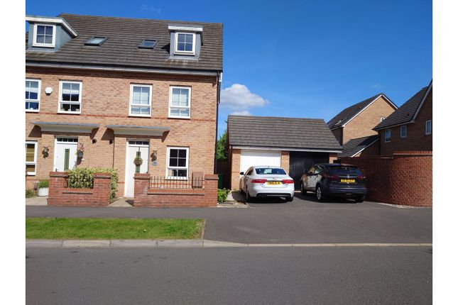 4 bedroom semi-detached house for sale
