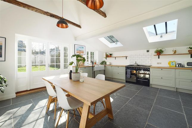 The Mechanics Arms, 44 West Street... 4 bed end of terrace house for sale