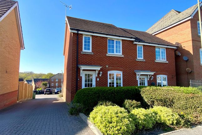 2 bedroom semi-detached house for sale