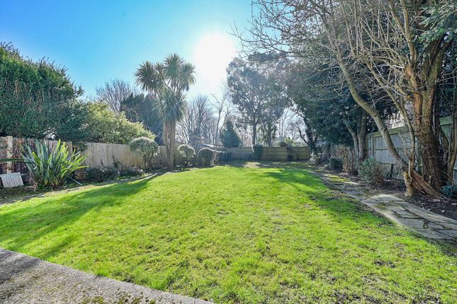Leopold, Ealing Common, London, W5 2 bed flat for sale