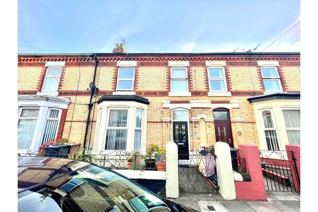 4 bed terraced house