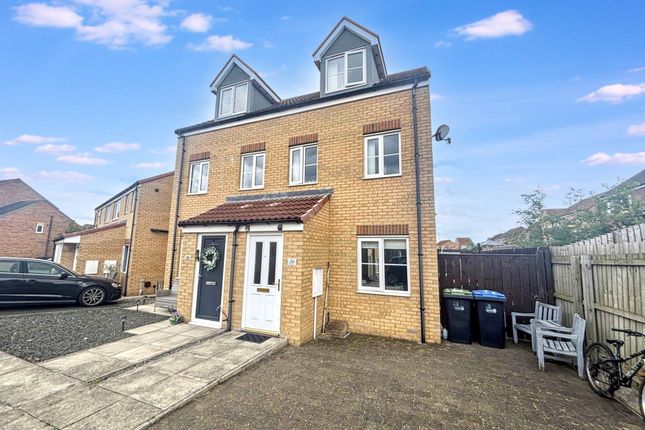 Kielder Drive, Stanley DH9 3 bed townhouse for sale