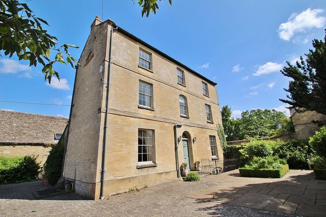 New Road, Bampton, OX18 4 bed detached house for sale