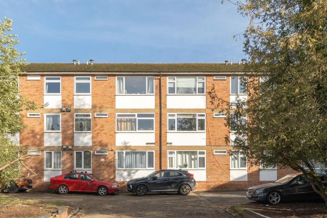 Chesham,  Buckinghamshire,  HP5 2 bed flat for sale