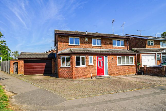 4 bed detached house