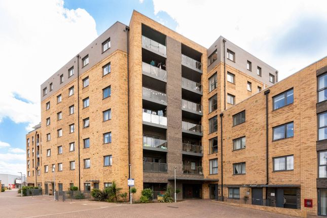 Powdermill Close, New Malden, KT3 1 bed flat for sale