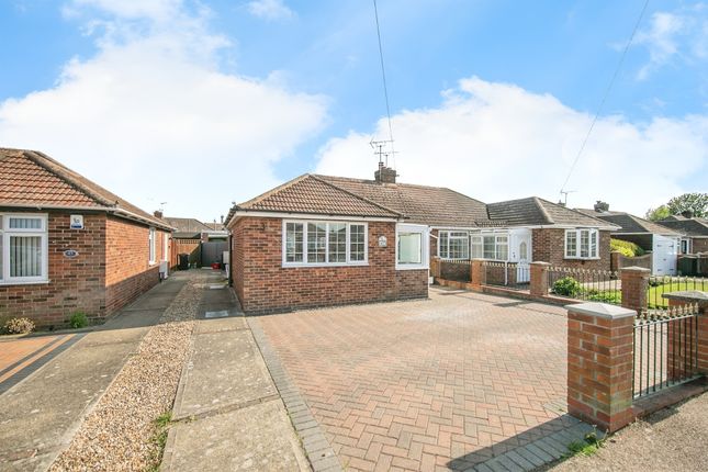 2 bedroom semi-detached bungalow for sale