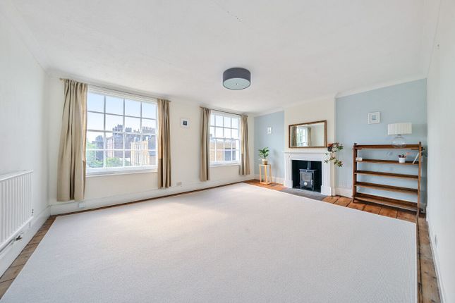 Kennington Road, Kennington, London... 3 bed flat for sale