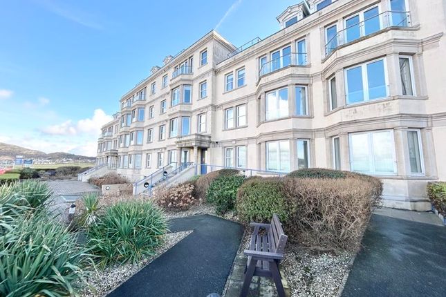 2 bed flat