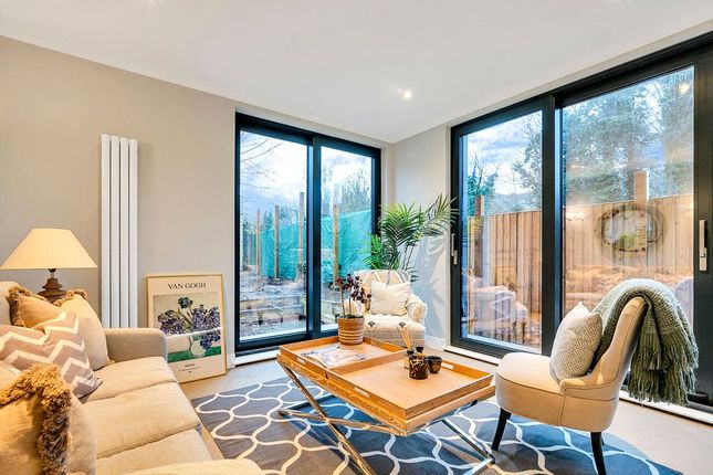 Aldrington Road, London, SW16 3 bed apartment for sale