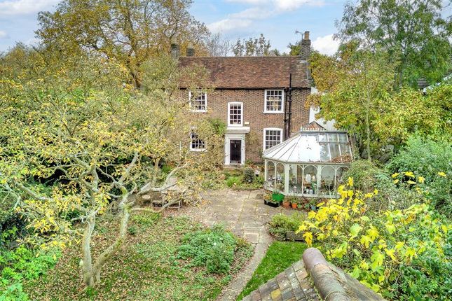 Chapel Lane, Chigwell, Essex 4 bed detached house for sale