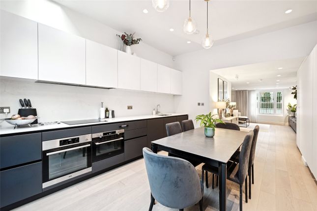 Avalon Road, Fulham, London, SW6 4 bed terraced house for sale