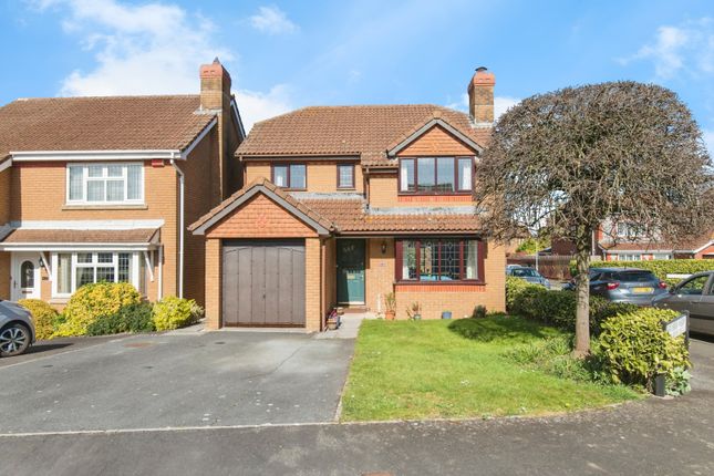 4 bed detached house