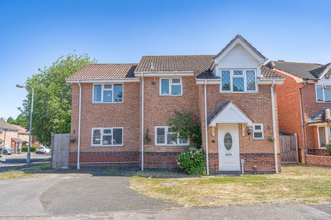 4 bed detached house