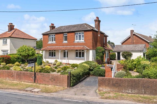 43 Mill Road, Ingatestone CM4 4 bed detached house for sale