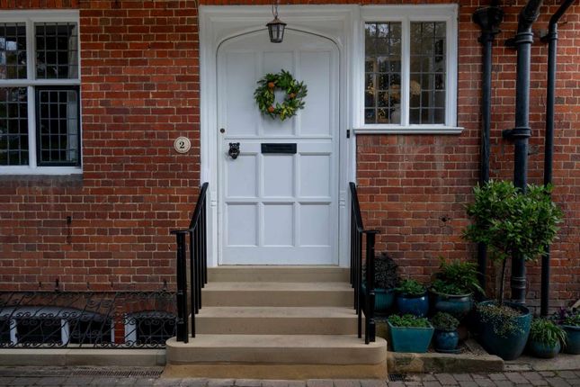 Portsmouth Road, Guildford 6 bed terraced house for sale