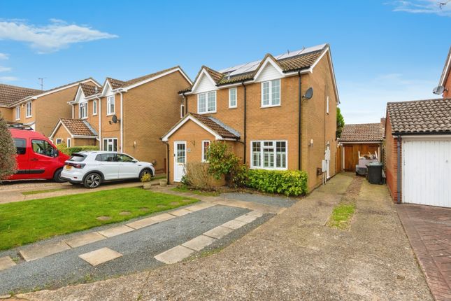 4 bed detached house