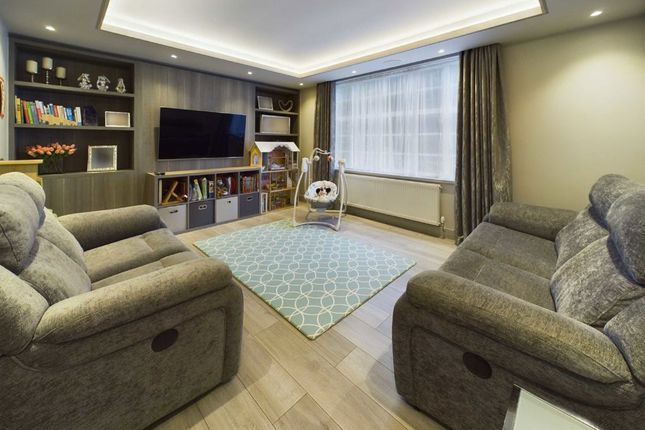 Brookland Rise, Hampstead Garden... 3 bed apartment for sale