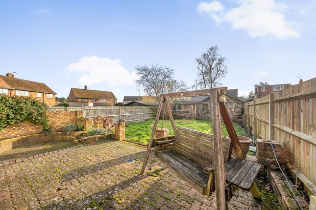 Larch Avenue, Stoughton, Guildford, GU1 5 bed terraced house for sale