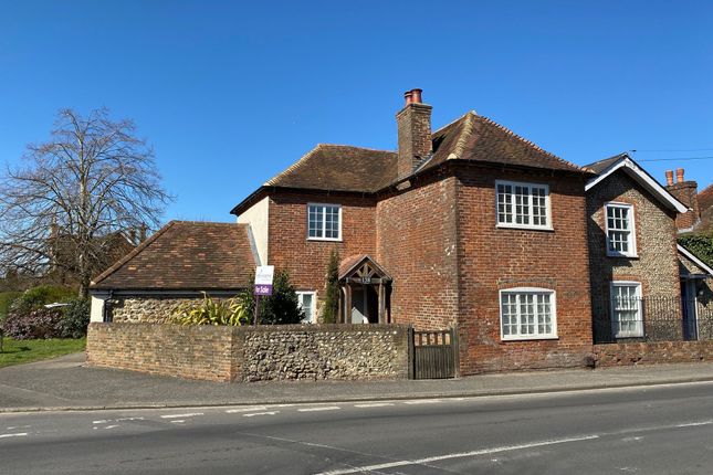 138 Whyke Road, Chichester, PO19 4 bed semi