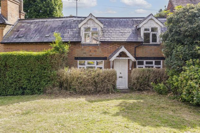 Little Common, Stanmore HA7 2 bed house for sale