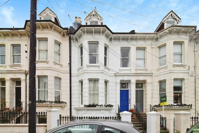 2 bed flat