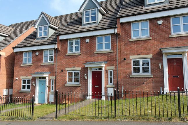 Wainwright Avenue, Hamilton, Leicester 4 bed townhouse for sale