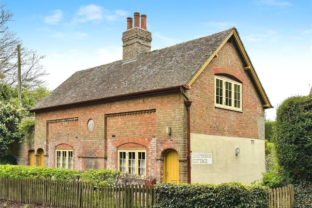 2 bedroom detached house for sale