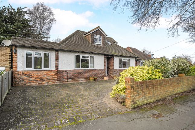 Westfield Avenue, Surrey GU22 3 bed detached house for sale