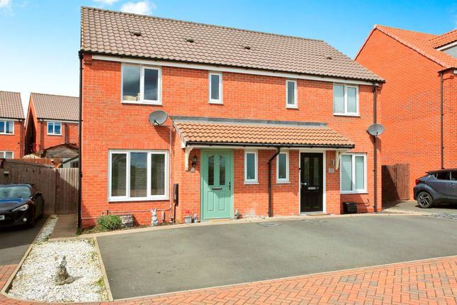 3 bedroom semi-detached house for sale