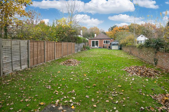 3 bed semi-detached bungalow