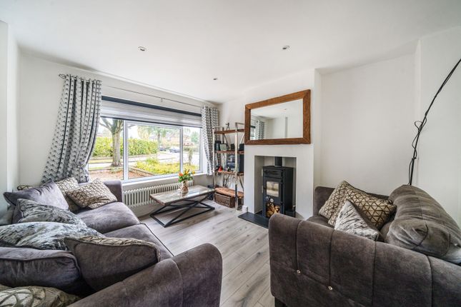 Robert Burns Avenue, Gloucestershire... 4 bed semi