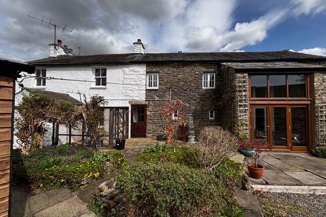 5 bedroom cottage for sale